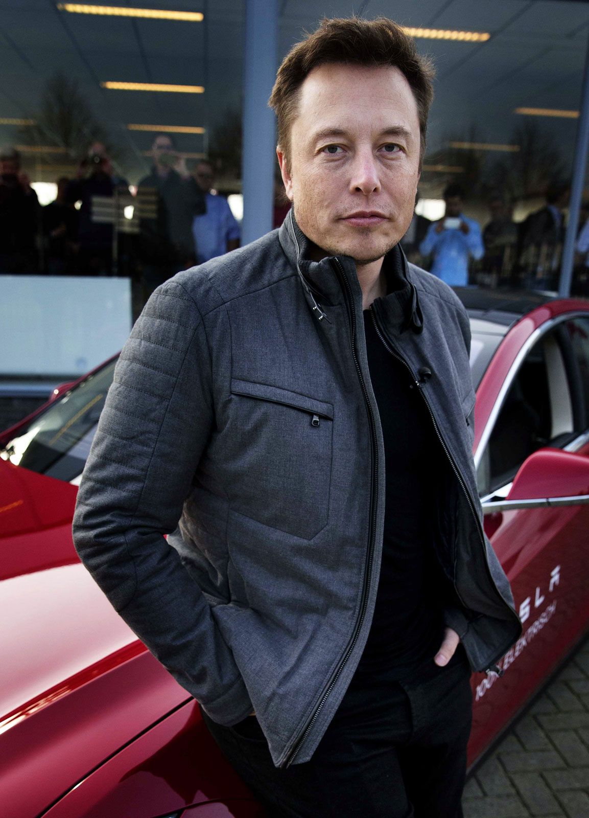 Digital illustration representing the ethical issues surrounding Elon Musk's AI image generator, Grok, and its impact on digital media.